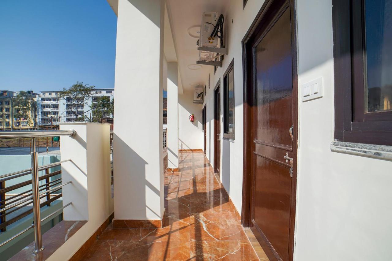 Hotel Oyo 67163 Anantham Residency Narendra Nagar Exterior foto
