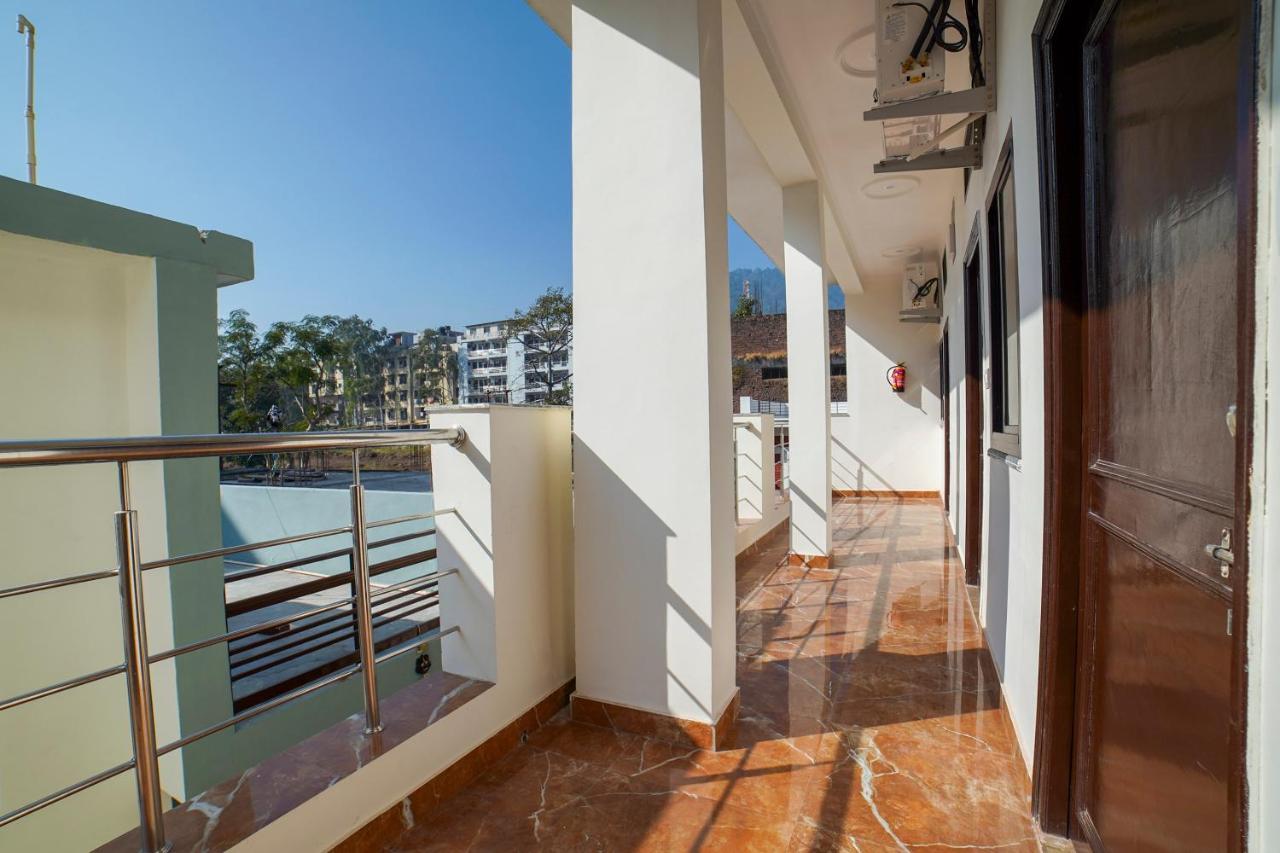 Hotel Oyo 67163 Anantham Residency Narendra Nagar Exterior foto